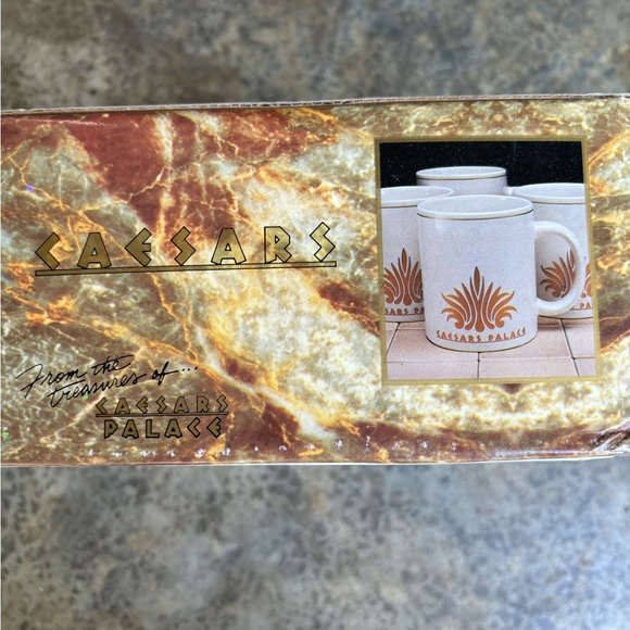 Cesar’s Palace limited edition vintage white porcelain gold trim mugs 4/1set nwt - Picture 3 of 8
